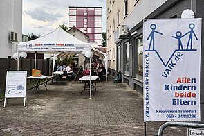 Väter, Mütter und Kinder feierten gemeinsam das 30-jährige Jubiläum des Frankfurter Väteraufbruch für Kinder.